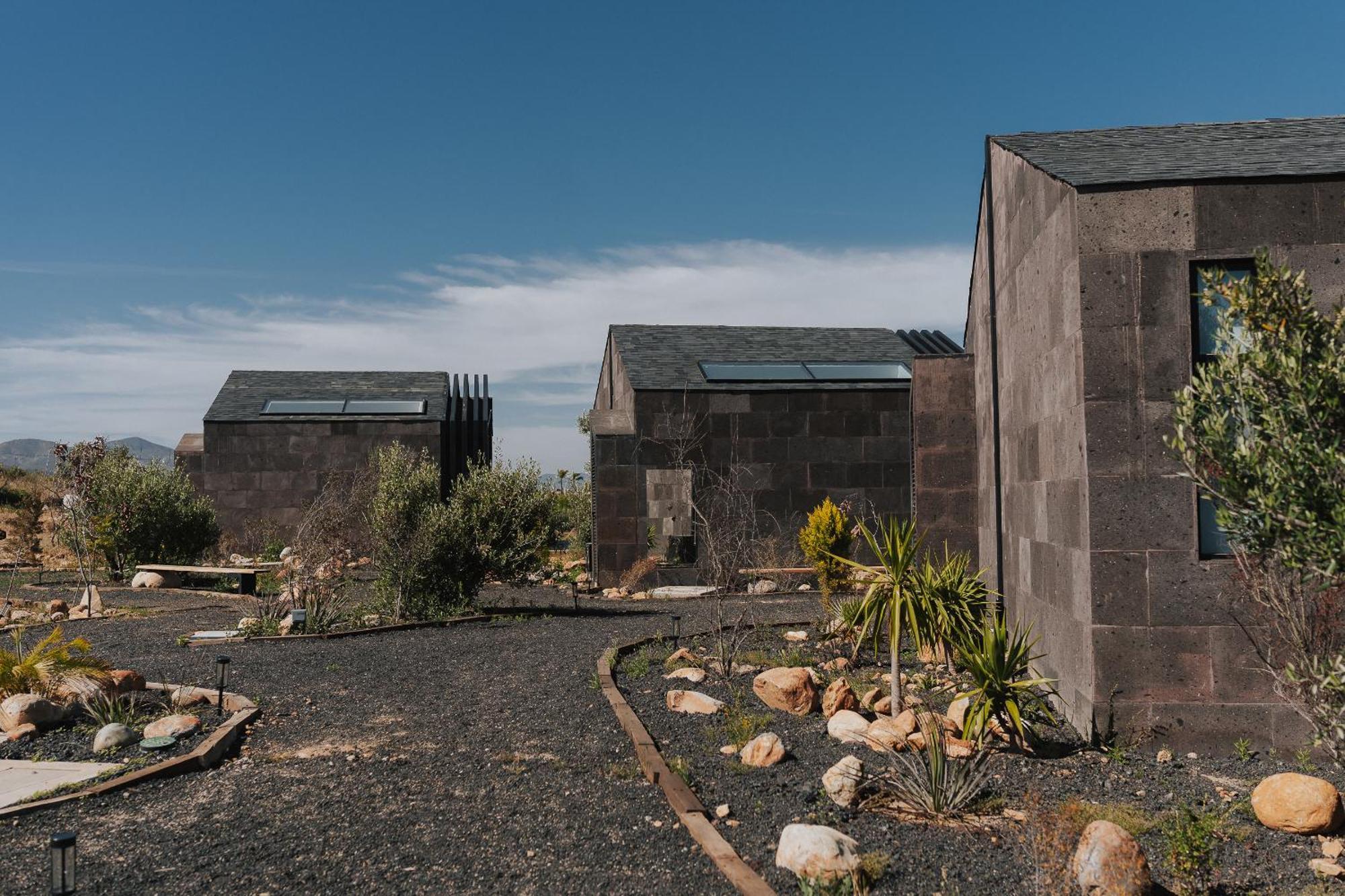 Bajo Estrellas Contemporaneo Hotel *